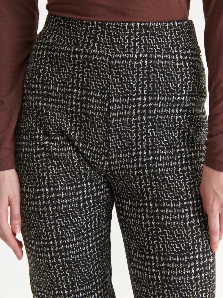 Legginsy w kratę z gumą w pasie Legginsy w kratę z gumą w pasie