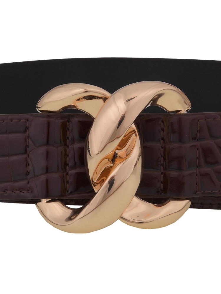 Pasek z ozdobną klamrą