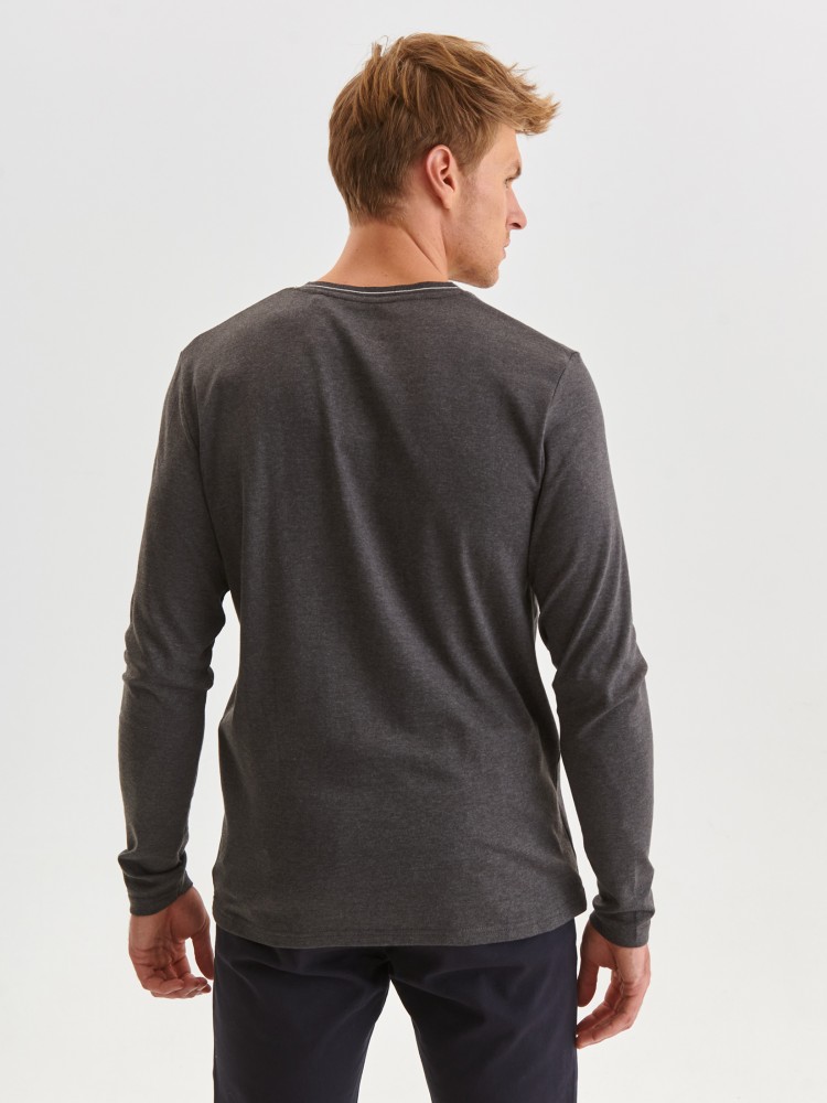 T-shirt z dekoltem w serek