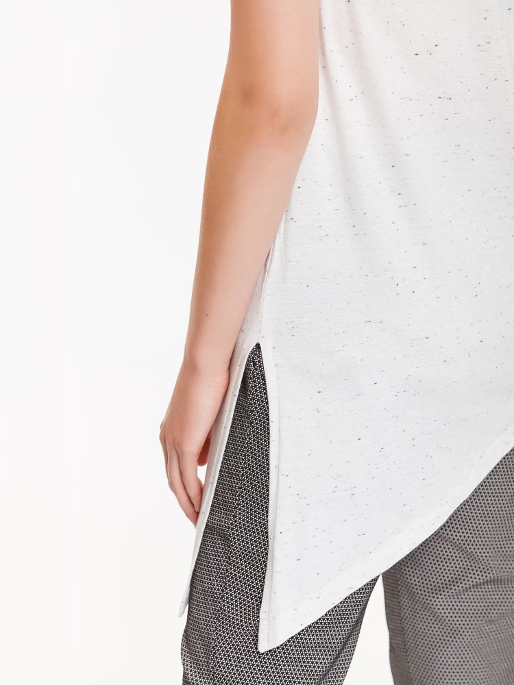 T-shirt damski z nadrukiem, asymetryczny