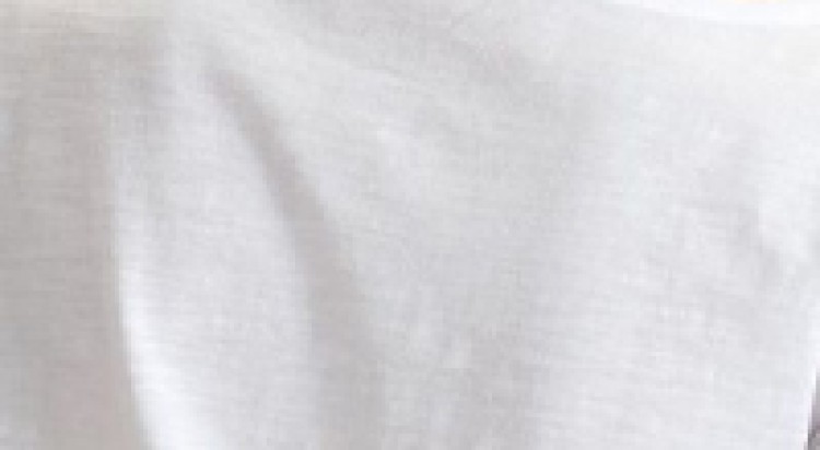 Bawełniany t-shirt damski z aplikacją