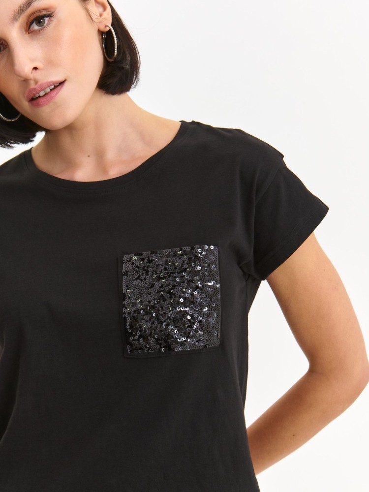 T-shirt z cekinową kieszonką