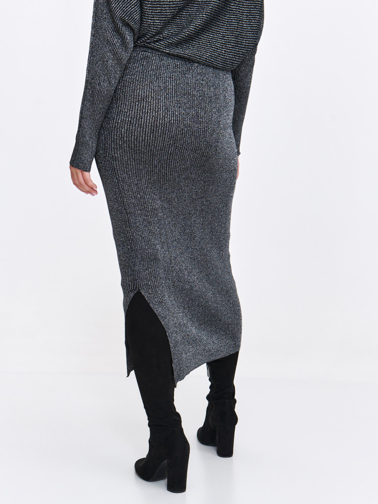 Ołówkowa spódnica z dzianiny w pionowy prążek 