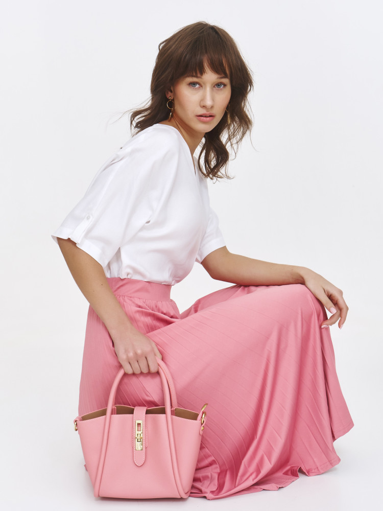 Jasnoróżowa elegancka spódnica midi