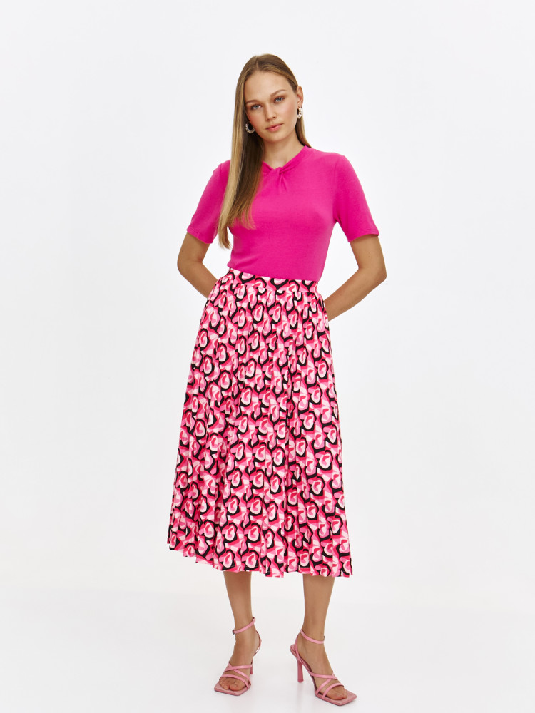 Różowa spódnica z printem