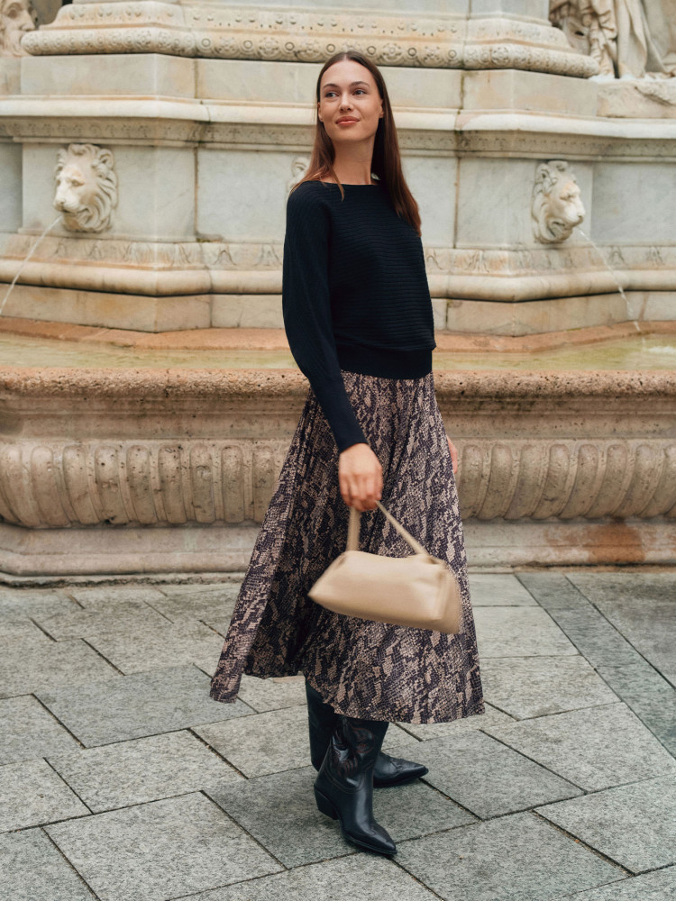 Trapezowa spódnica w zwięrzęcy print 