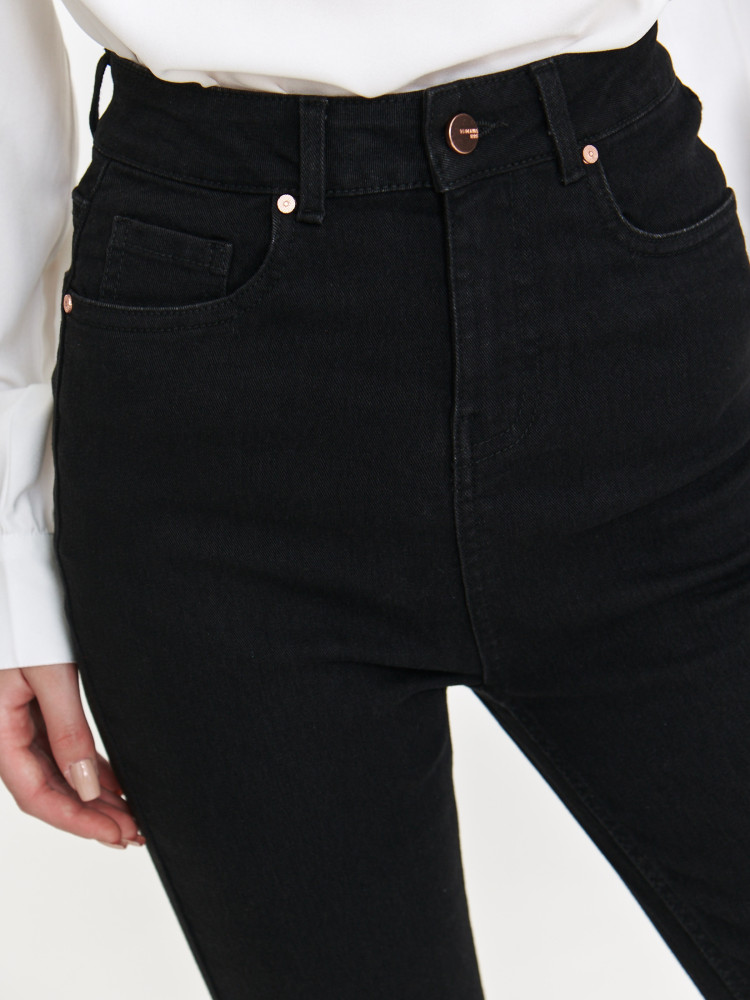 Spodnie damskie typu flare