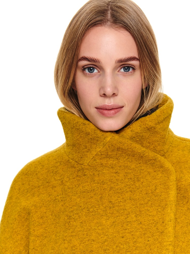 Wełniany płaszcz ze stójką