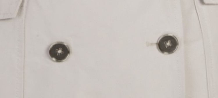 Krótki trencz dwurzędowy