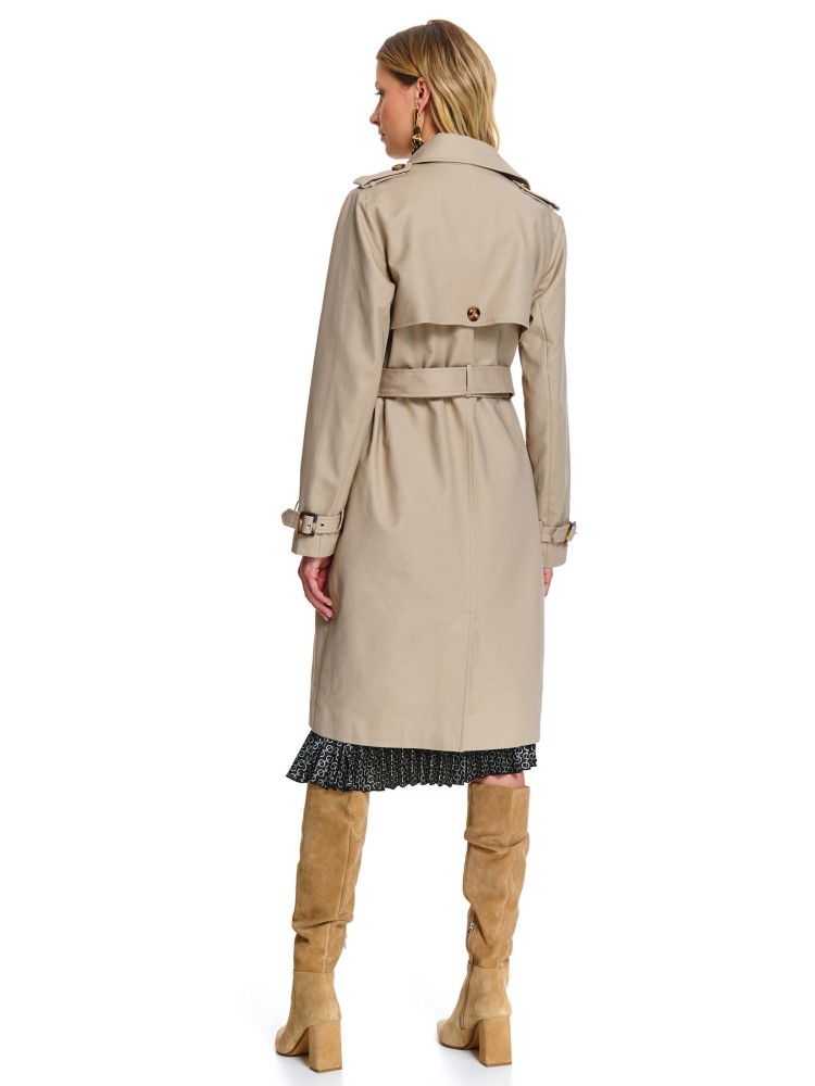 Elegancki trencz ze stylowymi dodatkami