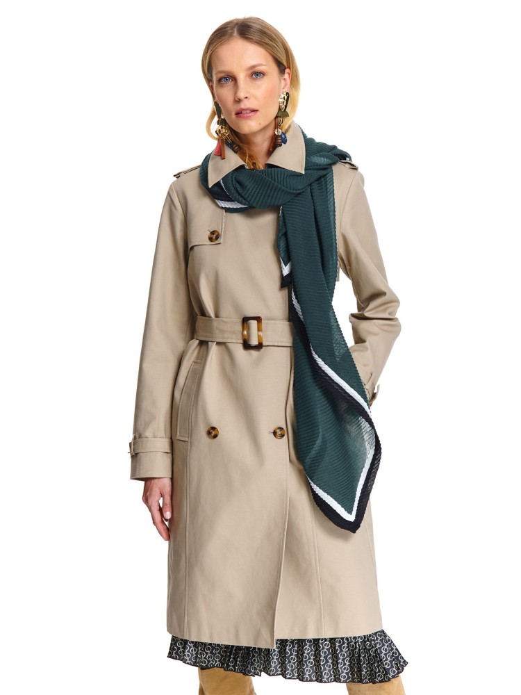 Elegancki trencz ze stylowymi dodatkami