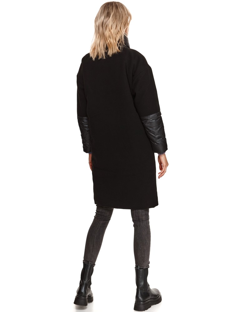 Komfortowy płaszcz z łączonych tkanin