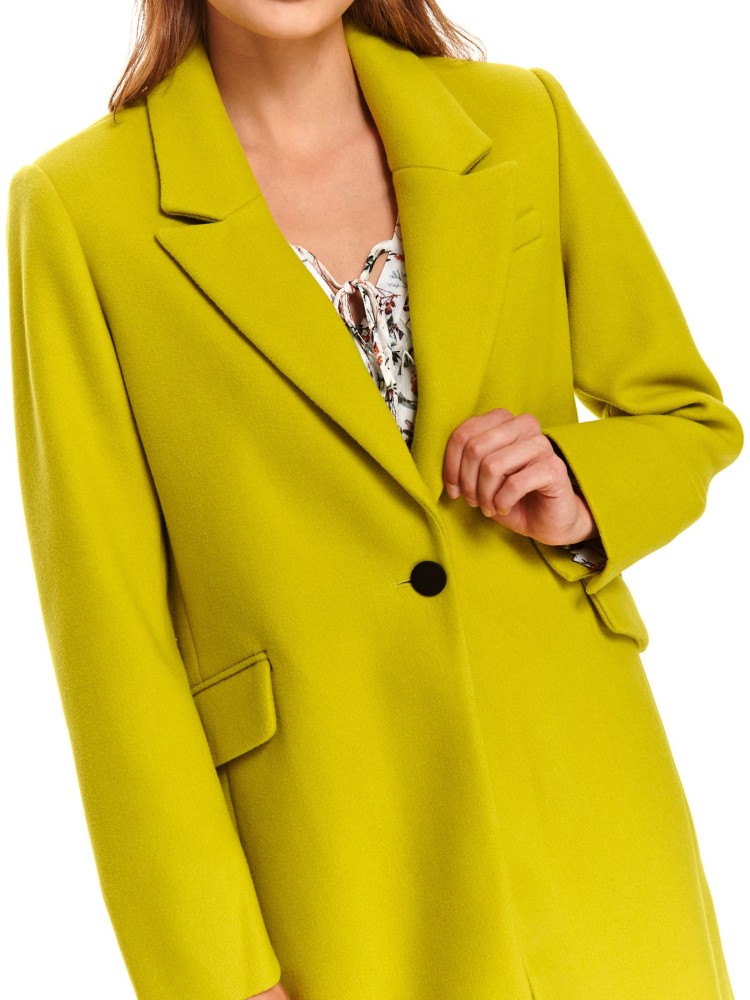 Płaszcz o kroju marynarki w modnym kolorze 