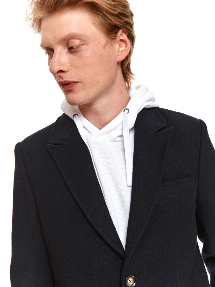 Płaszcz o klasycznym kroju