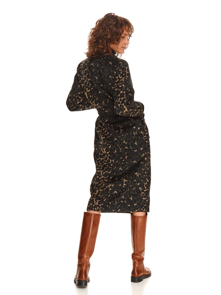 Płaszcz w zwierzęcy wzór