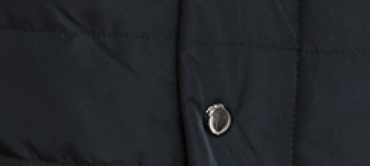 Pikowany płaszcz z tkaniny hydrofobowej