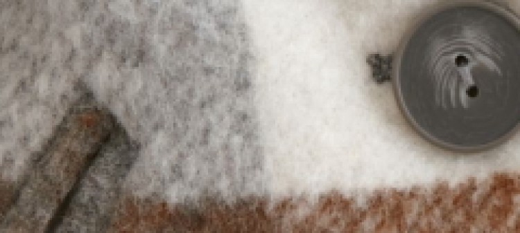 Długi płaszcz w kratę