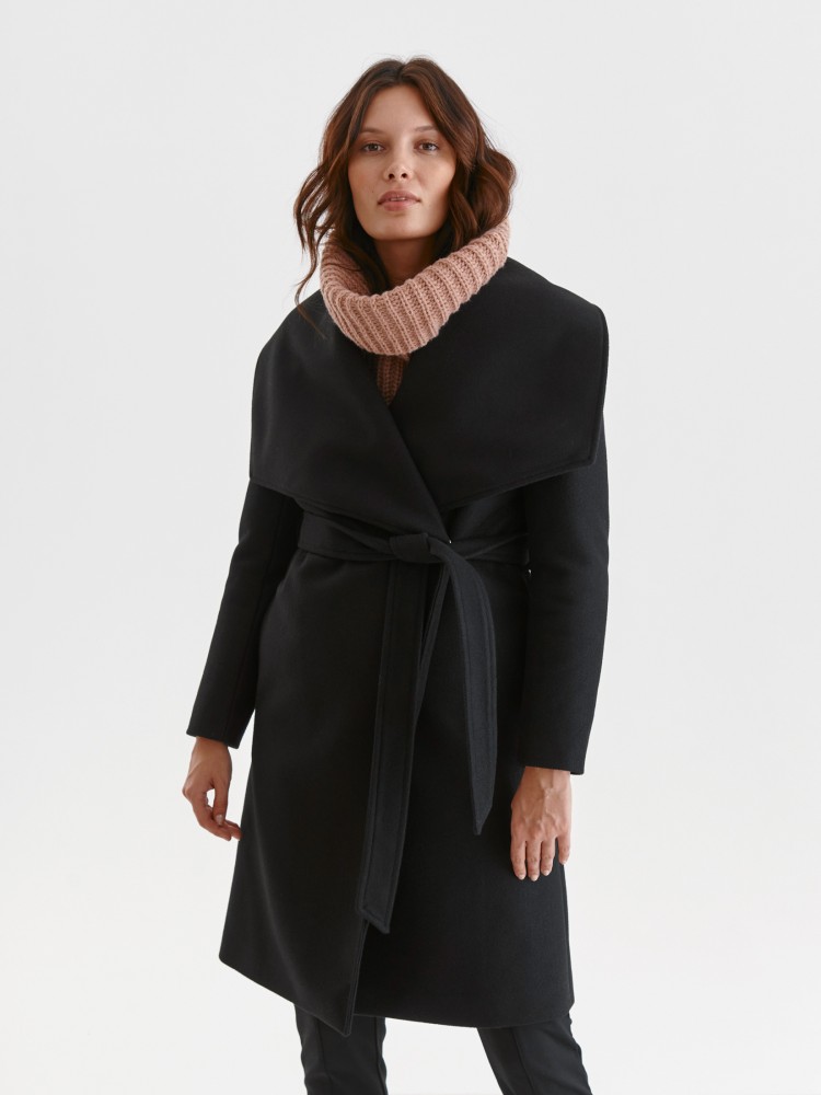 Długi płaszcz z kołnierzem