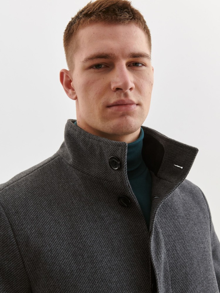 Klasyczny płaszcz ze stójką