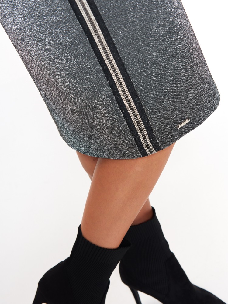 Spódnica ołówkowa z połyskiem, z ozdobnym lampasem