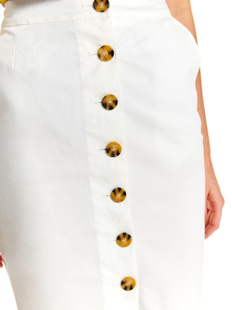 Spódnica z guzikami