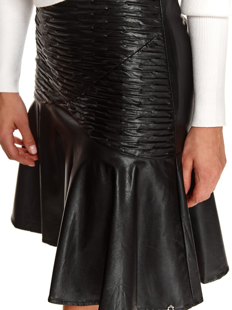 Spódnica ze skóry ekologicznej z falbaną Spódnica ze skóry ekologicznej z falbaną