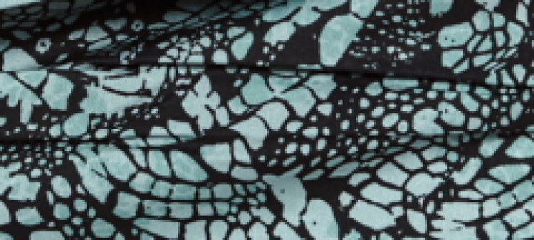 Krótka spódnica we wzory, z marszczeniami i falbaną Krótka spódnica we wzory, z marszczeniami i falbaną