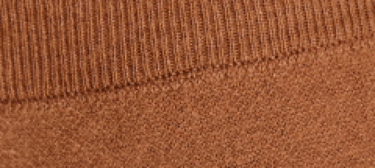 Dzianinowa spódnica midi z rozcięciem