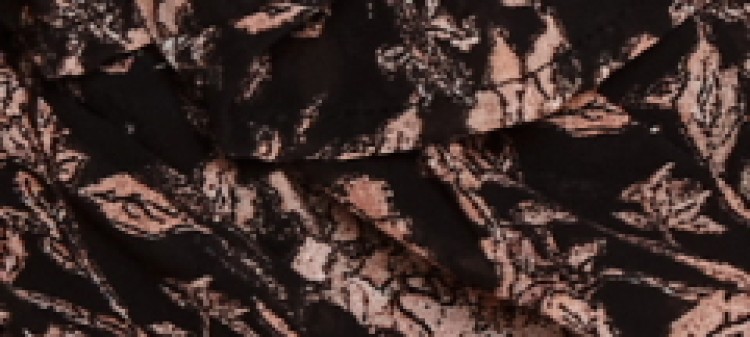 Krótka spódniczka z falbankami w kwiaty