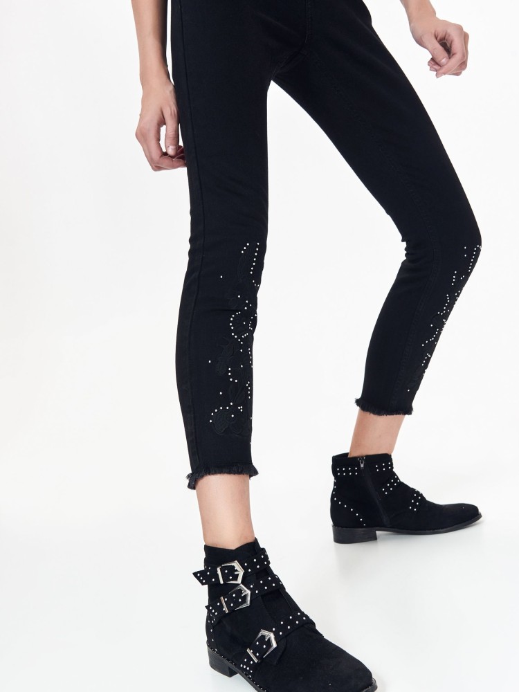 Spodnie damskie slim z haftem z koralikami Spodnie damskie slim z haftem z koralikami