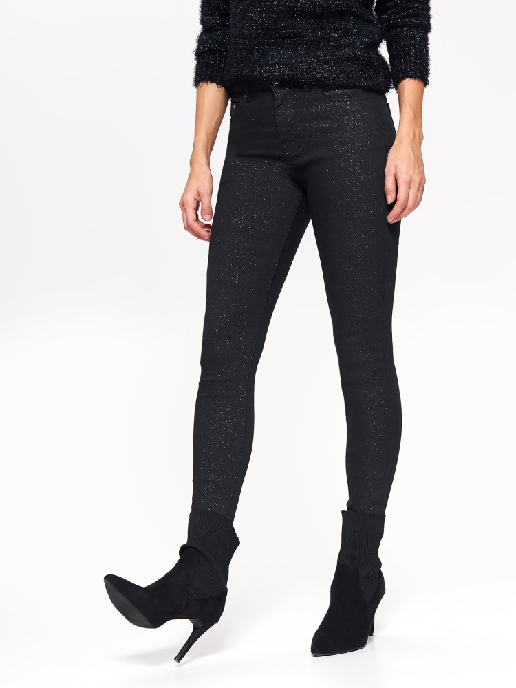 Mieniące się spodnie z brokatem