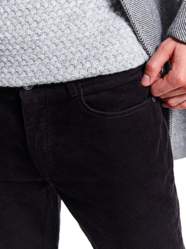 Spodnie sztruksowe dopasowane