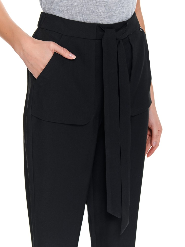 Długie spodnie damskie wiązane w pasie