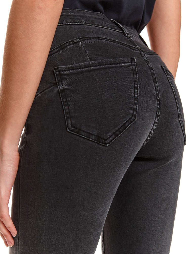 Jeansy damskie z efektem push up
