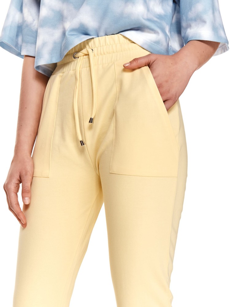 Spodnie dresowe z gumką w pasie