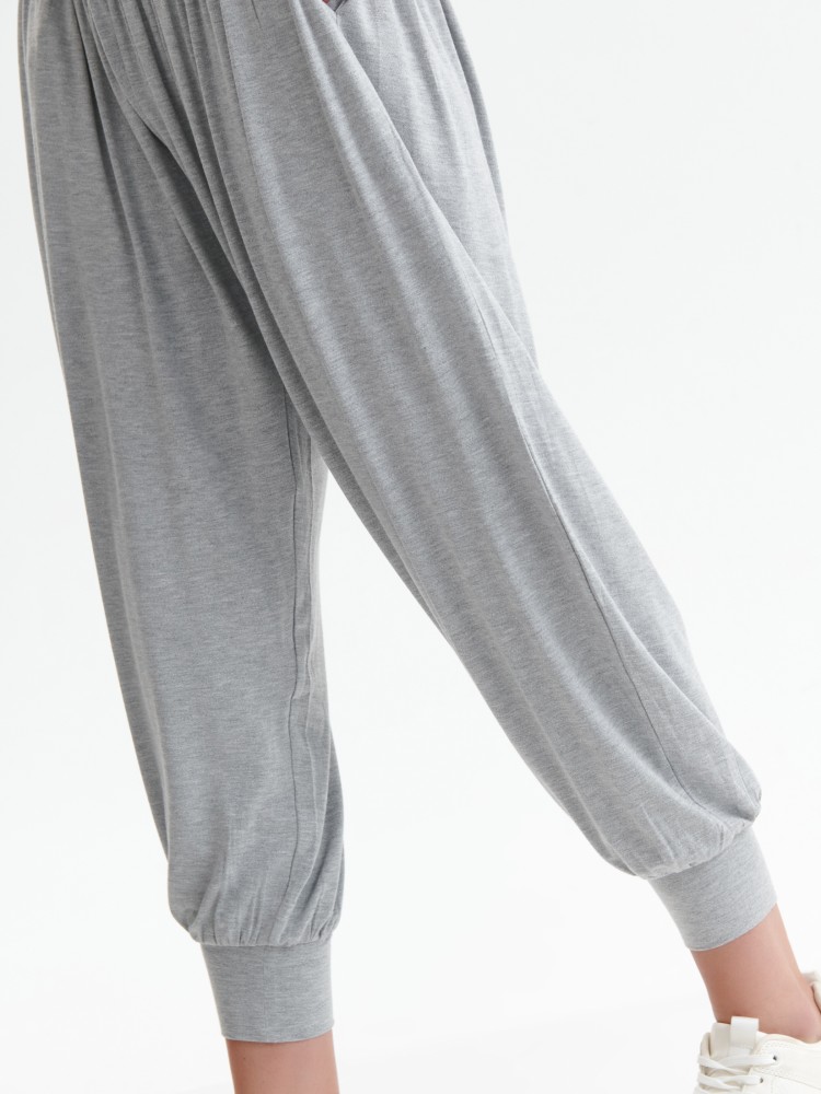 Luźne joggery damskie 