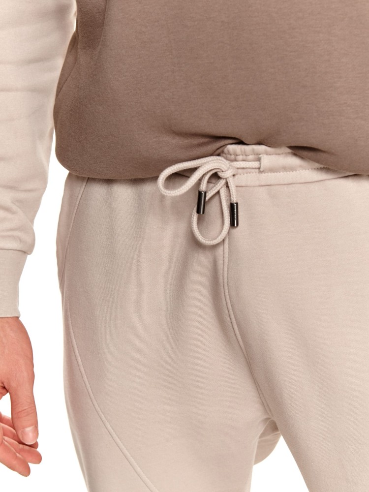 Spodnie dzianinowe w stylu jogger