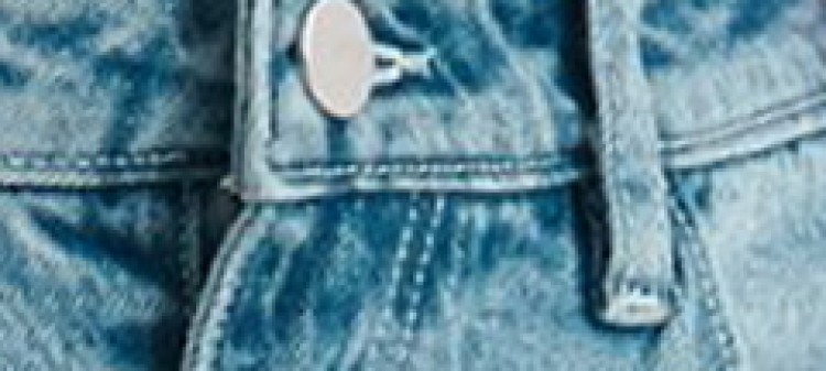 Jeansy z ozdobnymi zaszewkami Jeansy z ozdobnymi zaszewkami