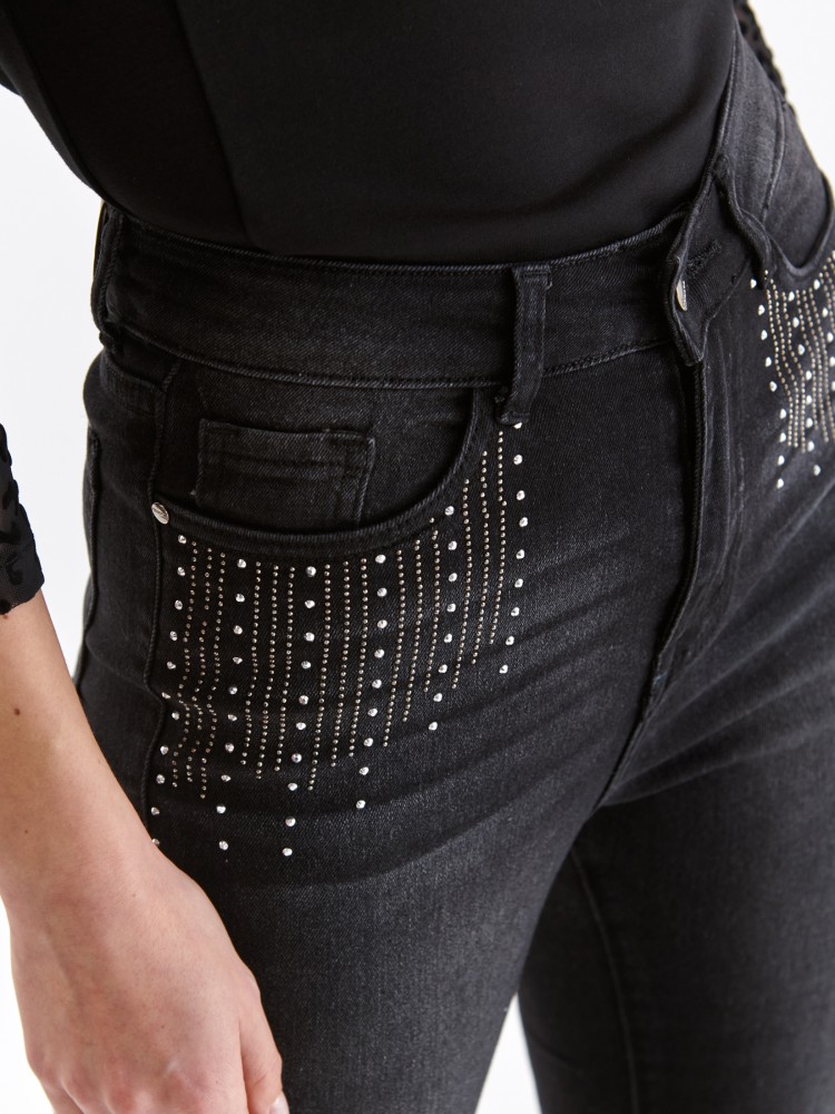 Spodnie jeansowe damskie o kroju slim Spodnie jeansowe damskie o kroju slim