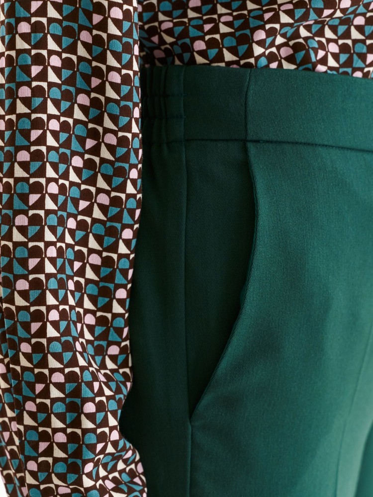 Tkaninowe spodnie z gumą w pasie Tkaninowe spodnie z gumą w pasie