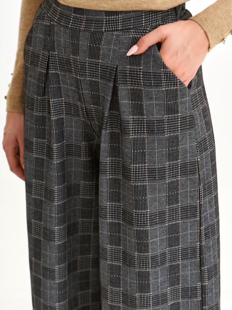 Dzianinowe spodnie w kratę Dzianinowe spodnie w kratę