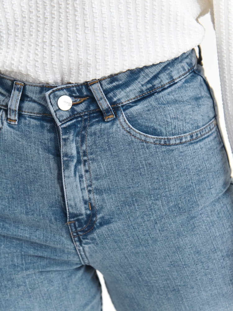 Jeansy z prostą nogawką Jeansy z prostą nogawką