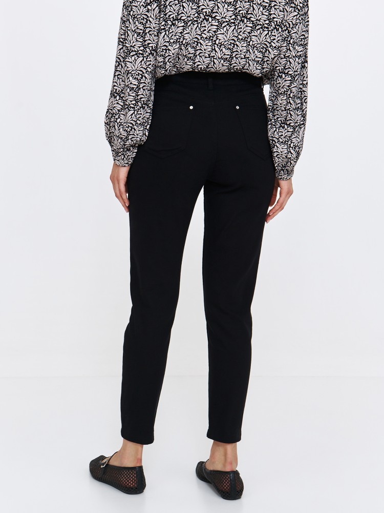 Czarne spodnie rurki damskie