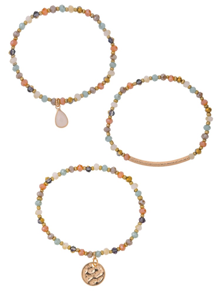 Zestaw bransoletek z zawieszką 