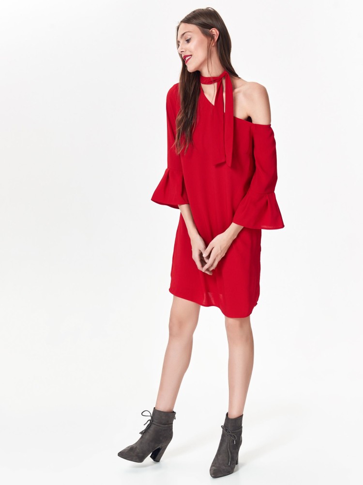 Asymetryczna sukienka damska z wiązaniem na szyi Asymetryczna sukienka damska z wiązaniem na szyi