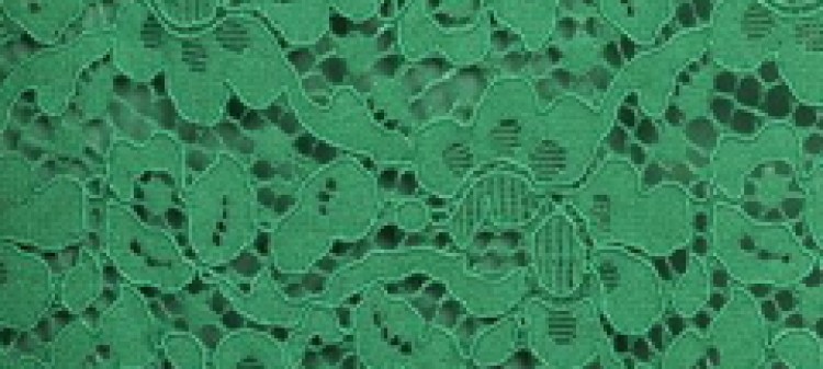 Koronkowa sukienka z podwyższonym stanem