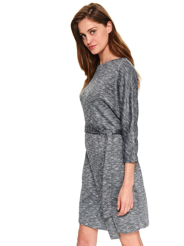 Luźna sukienka z dzianiny