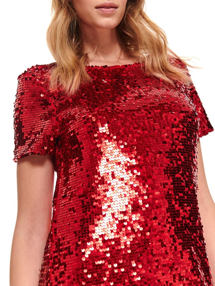 Dopasowana cekinowa sukienka