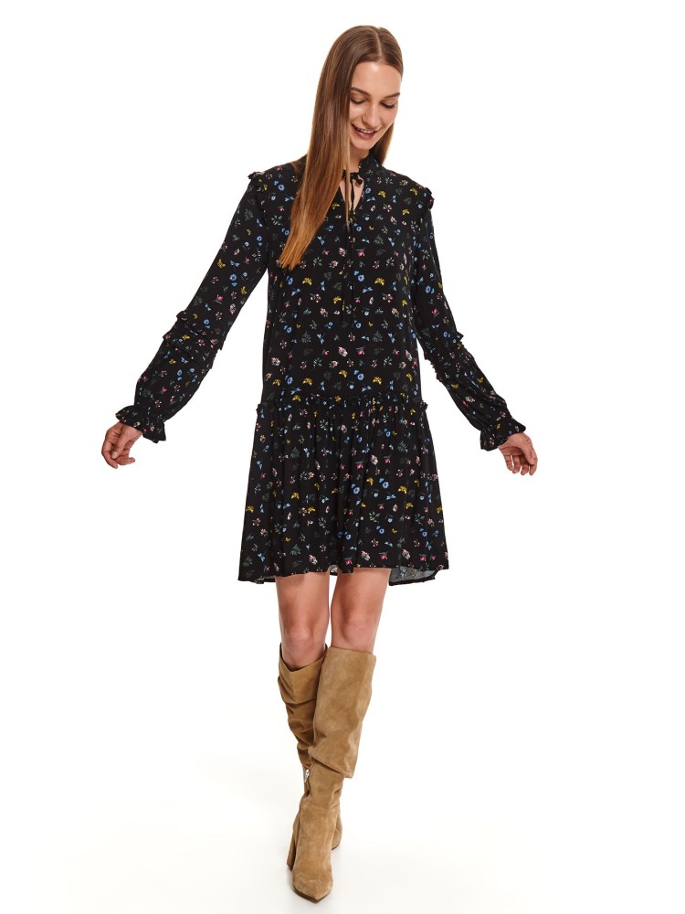 Sukienka w kwiaty z falbaną