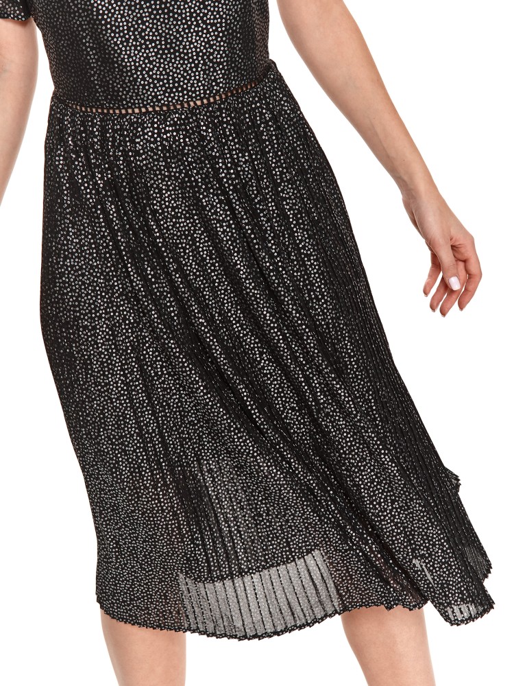 Plisowana sukienka w kropki